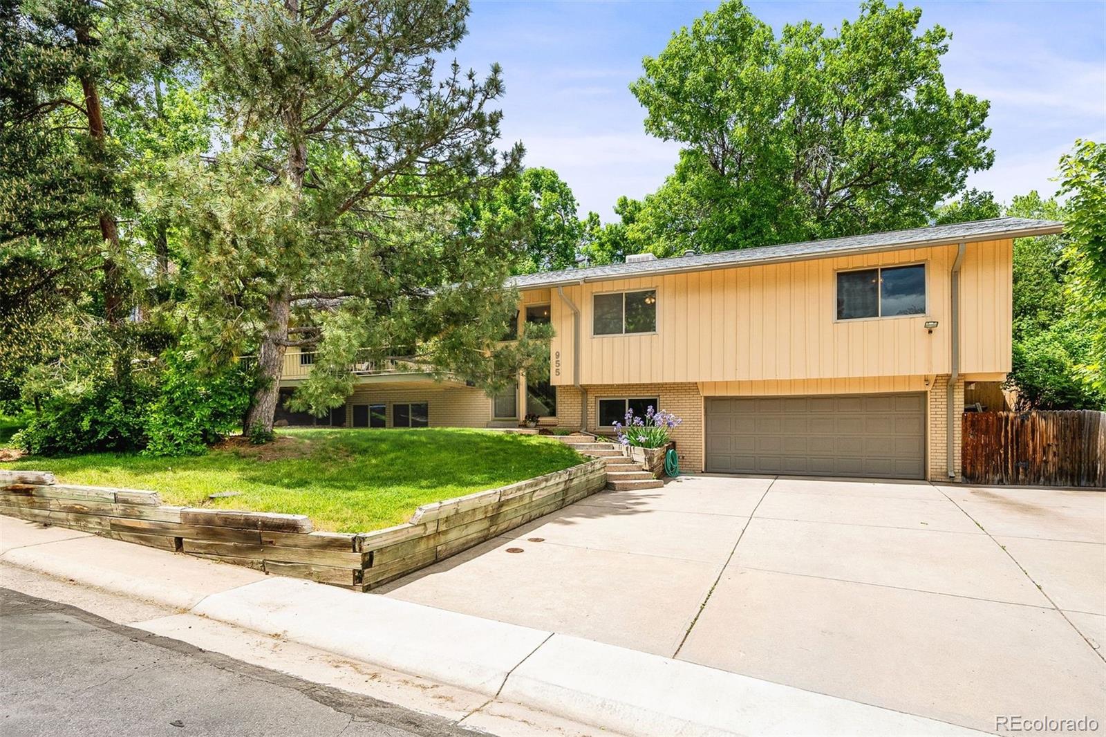 955 S Braun Drive