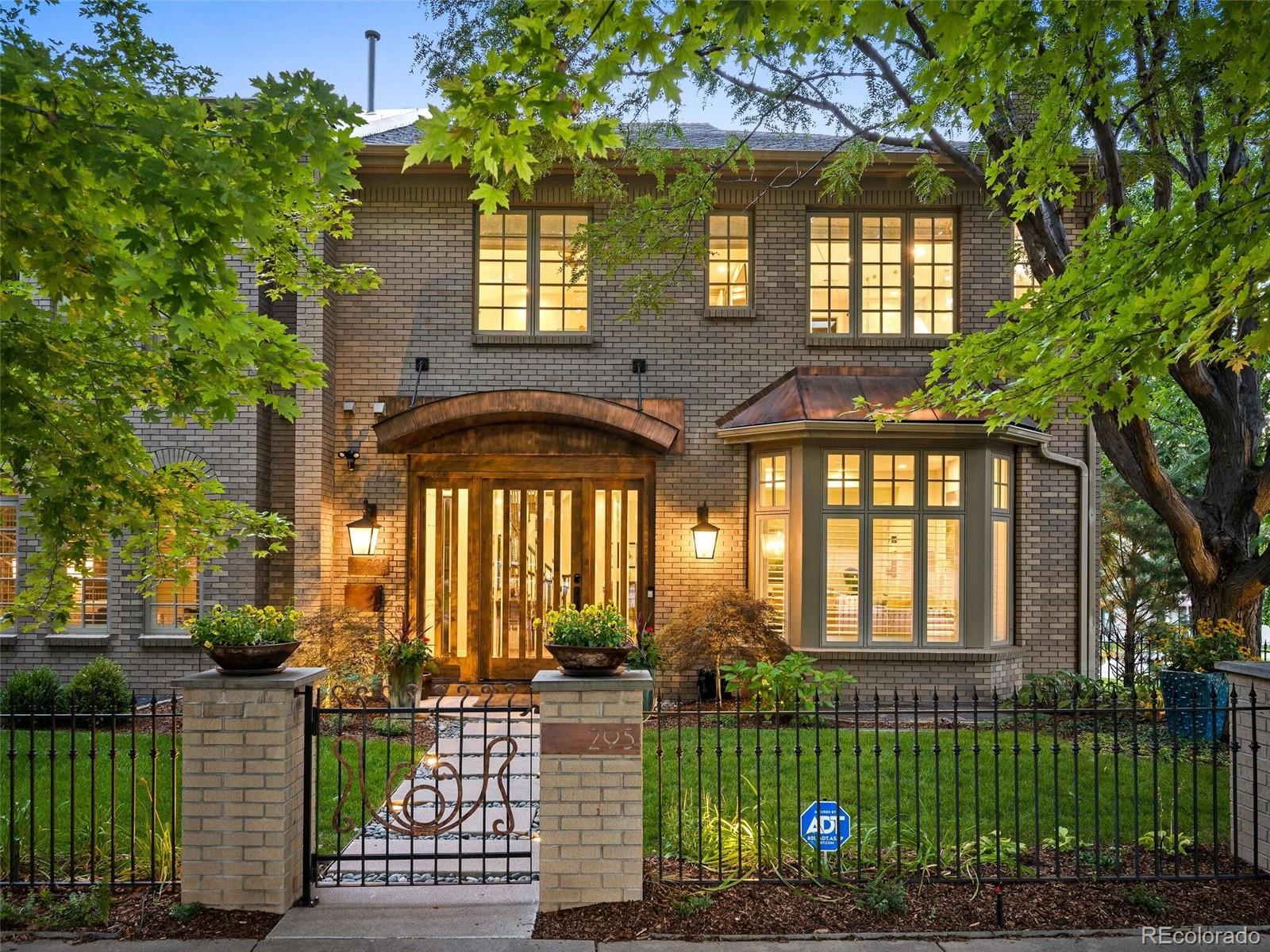 295 Monroe Street