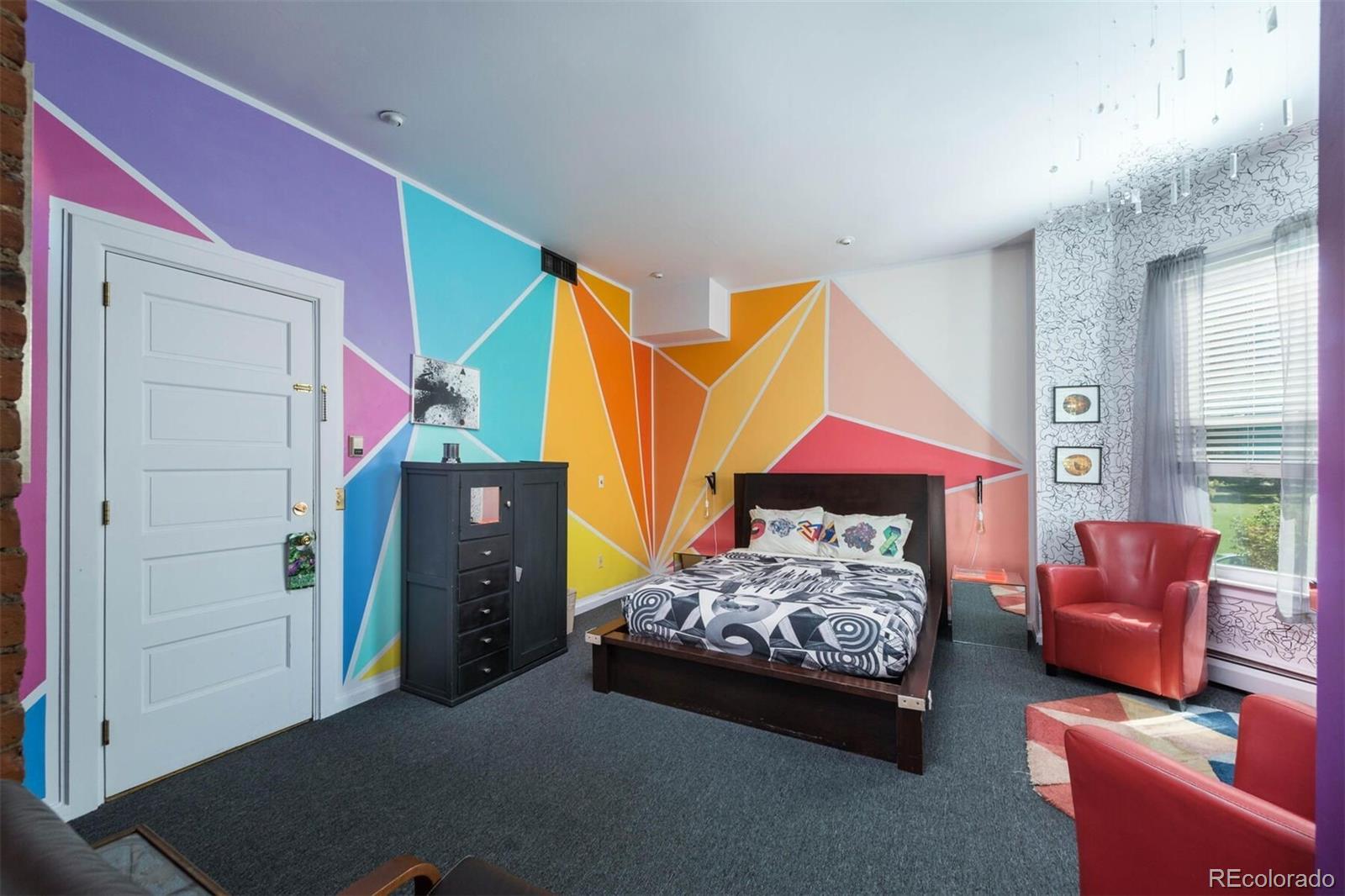 2147 Tremont Place