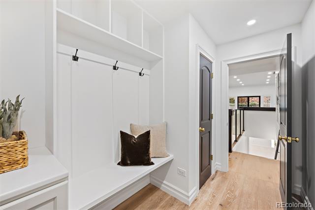 2552 E Alameda Avenue Unit: 130