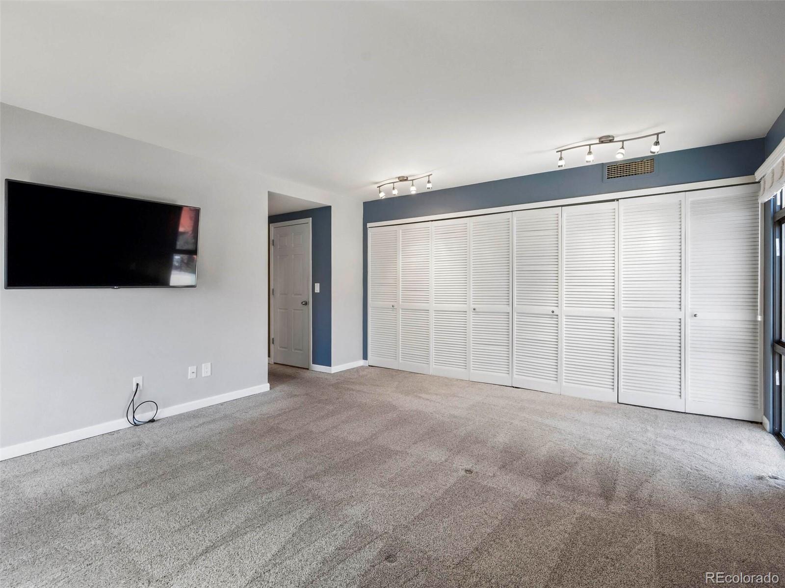 800 N Pearl Street Unit: 310