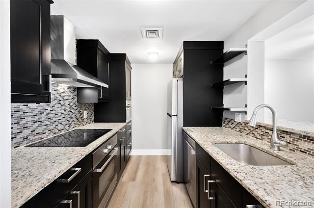 800 N Pearl Street Unit: 1211