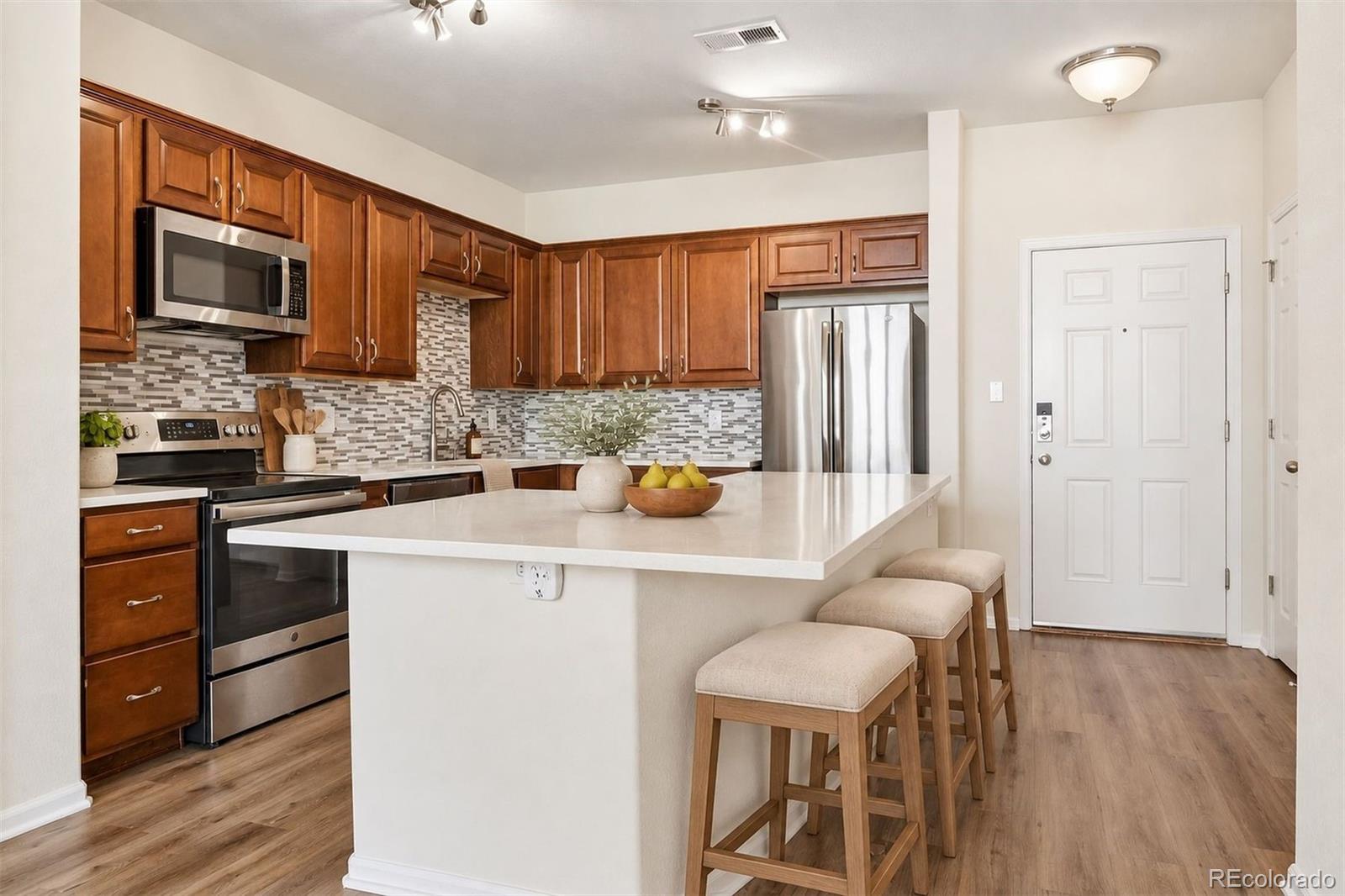 9633 E 5th Avenue Unit: 10304
