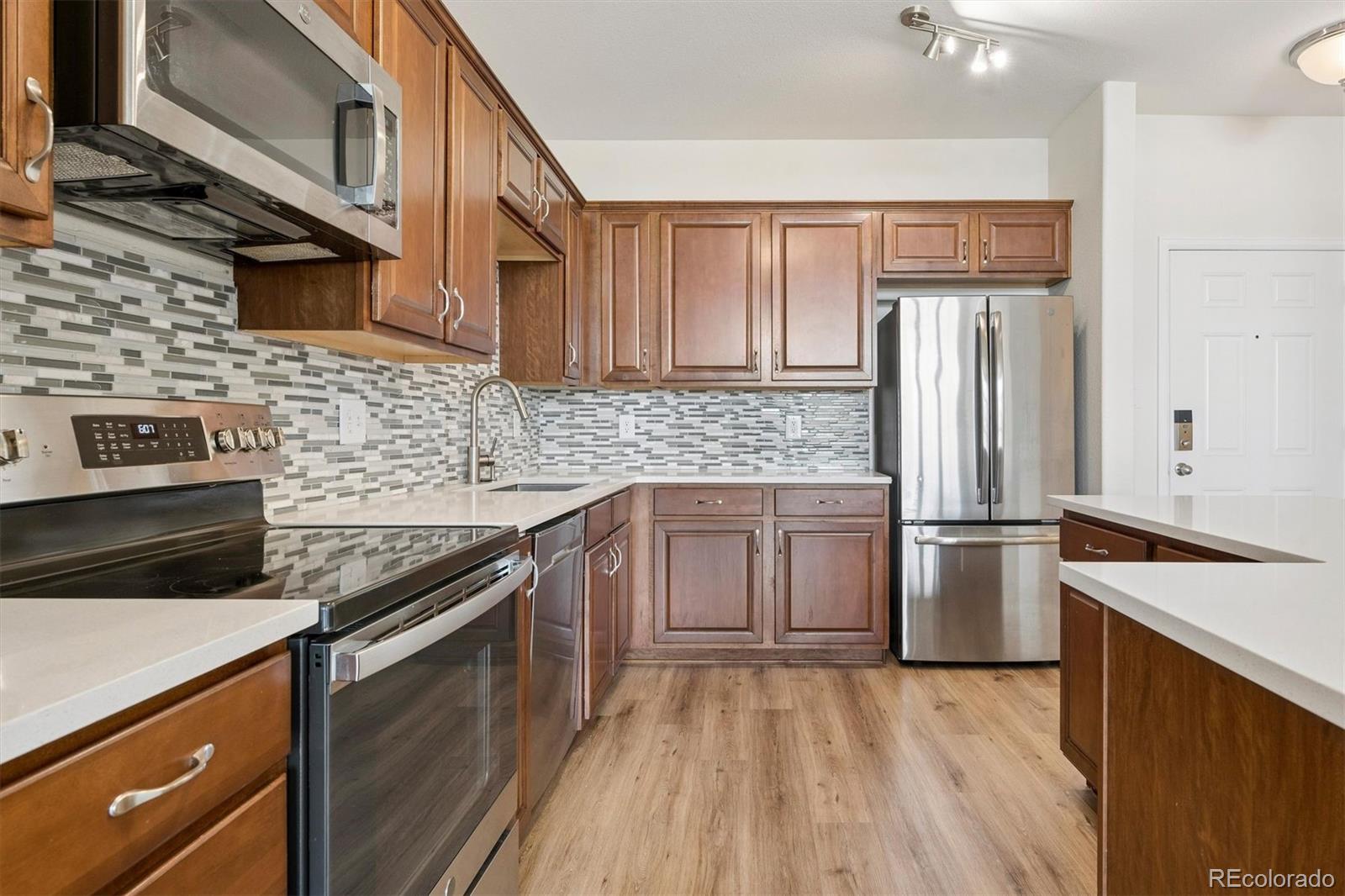 9633 E 5th Avenue Unit: 10304