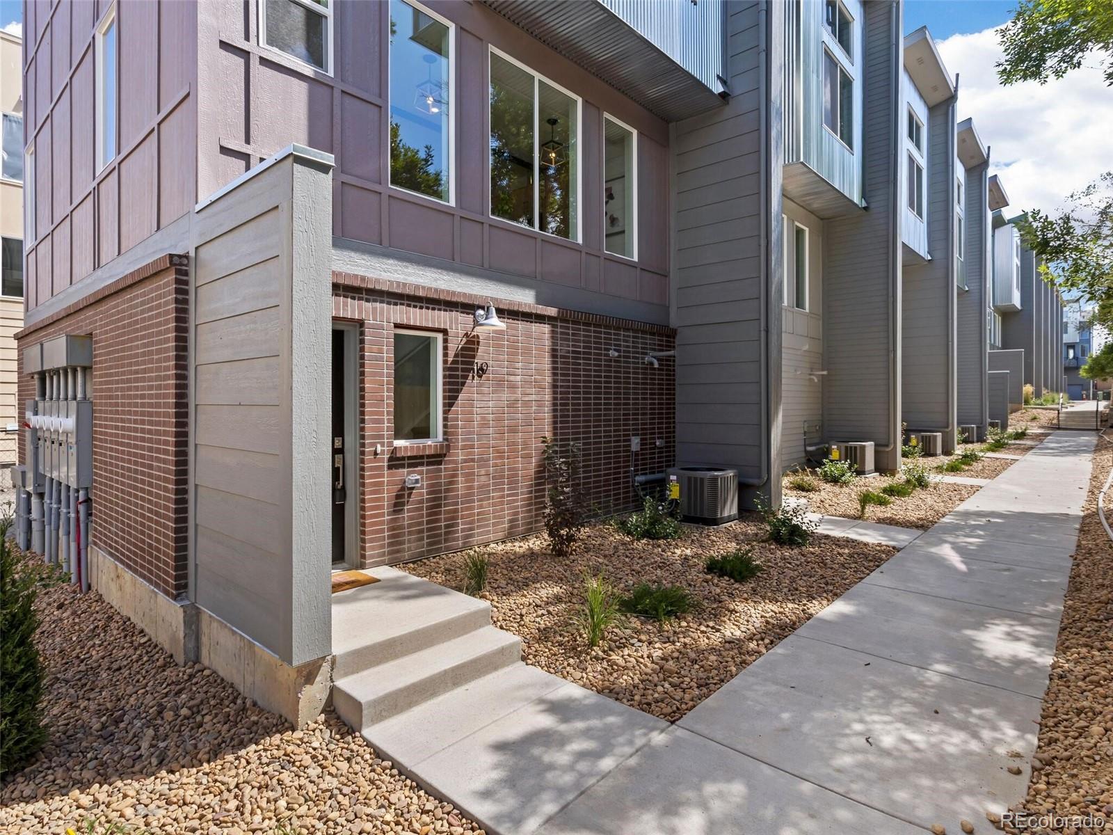 8711 E Hampden Avenue Unit: 19