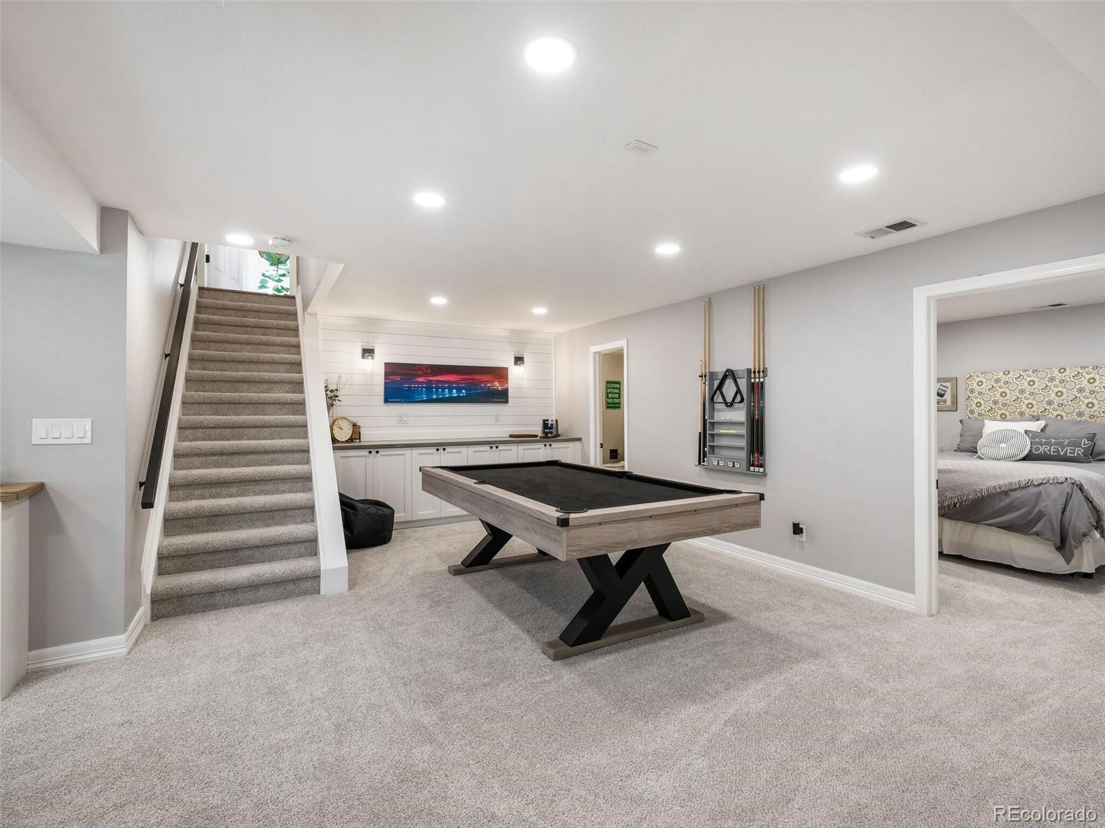 9191 Roundtree Drive