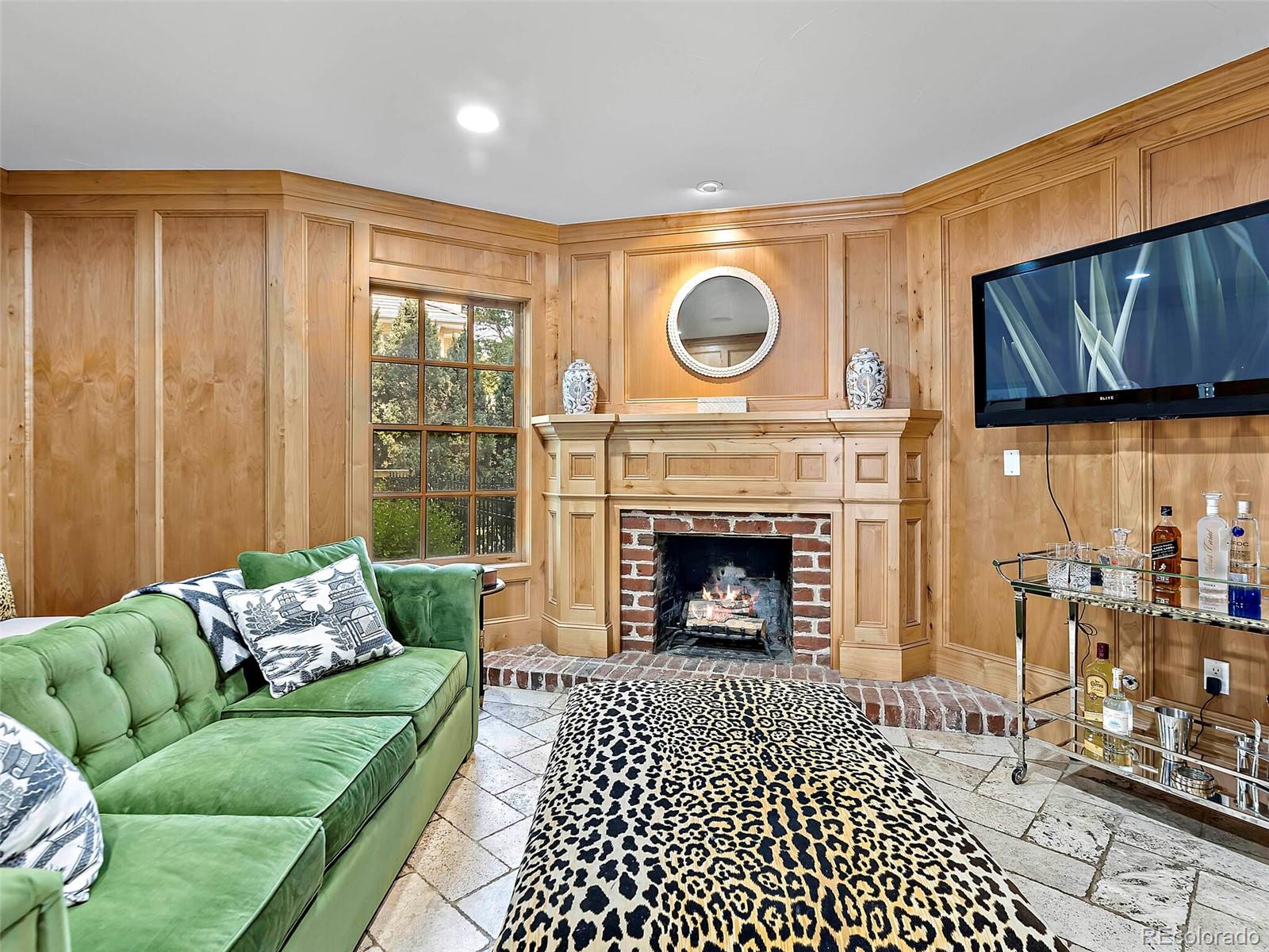 1991 E Alameda Avenue Unit: 14