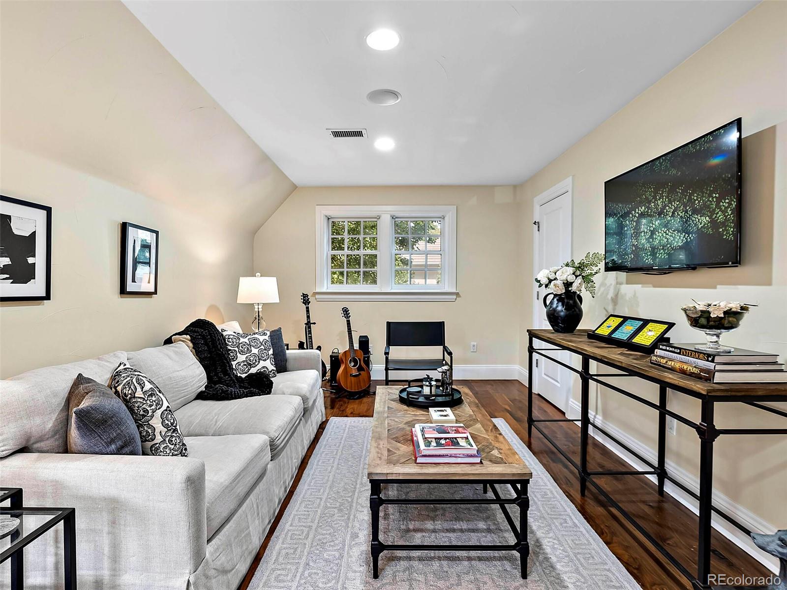 1991 E Alameda Avenue Unit: 14