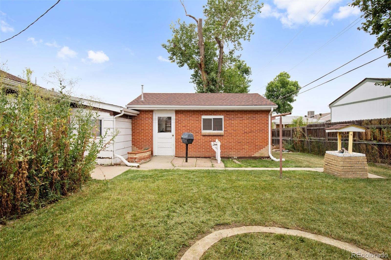 6831 Fern Drive