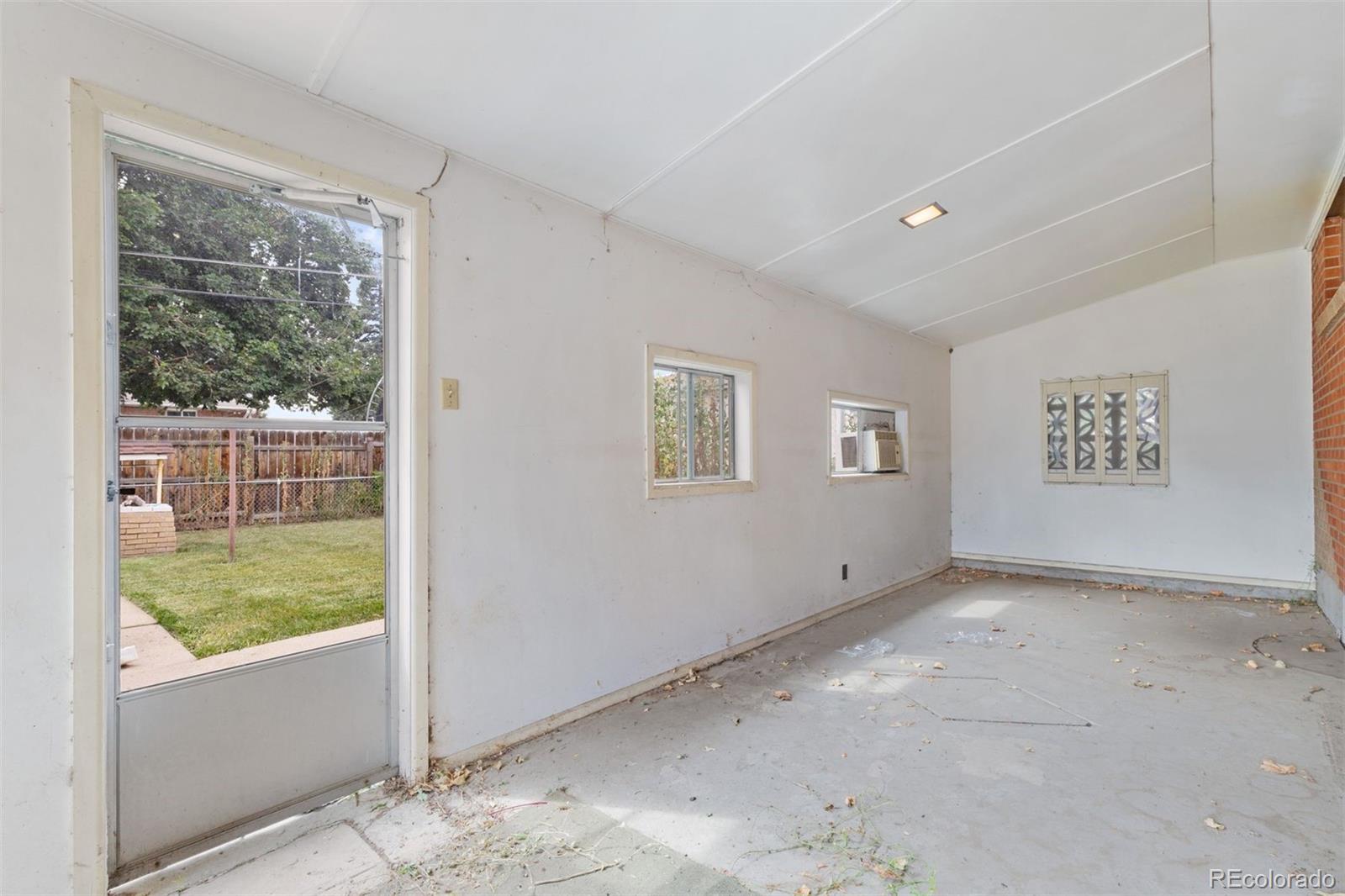 6831 Fern Drive
