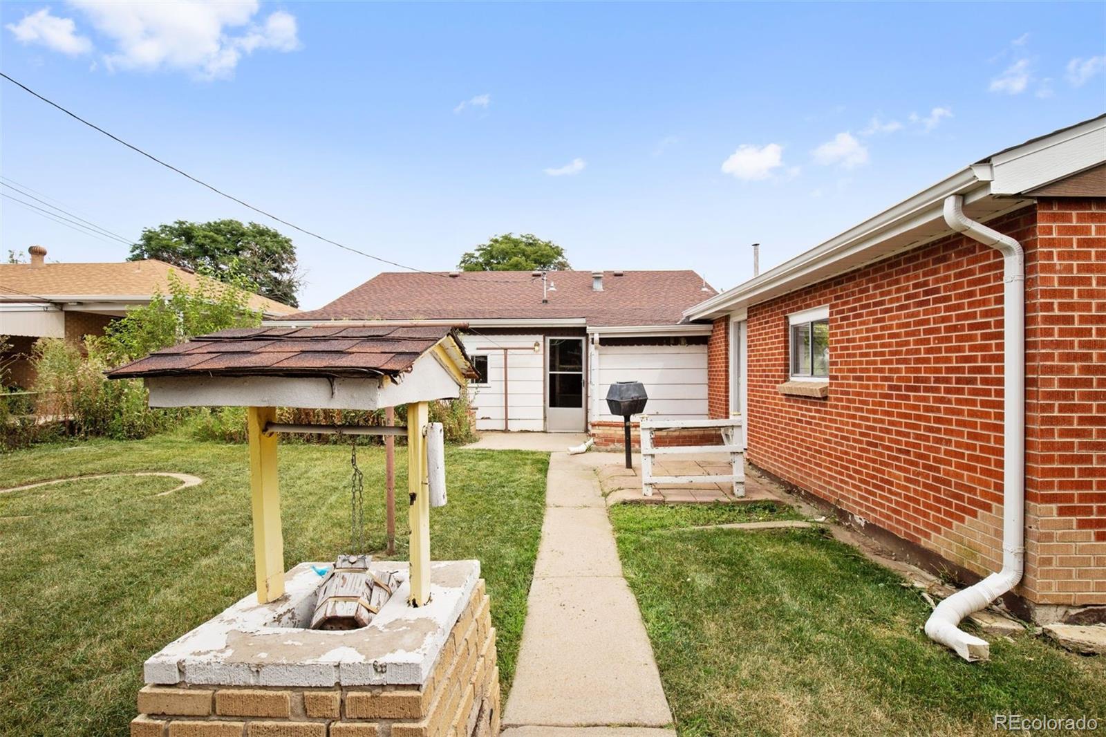 6831 Fern Drive