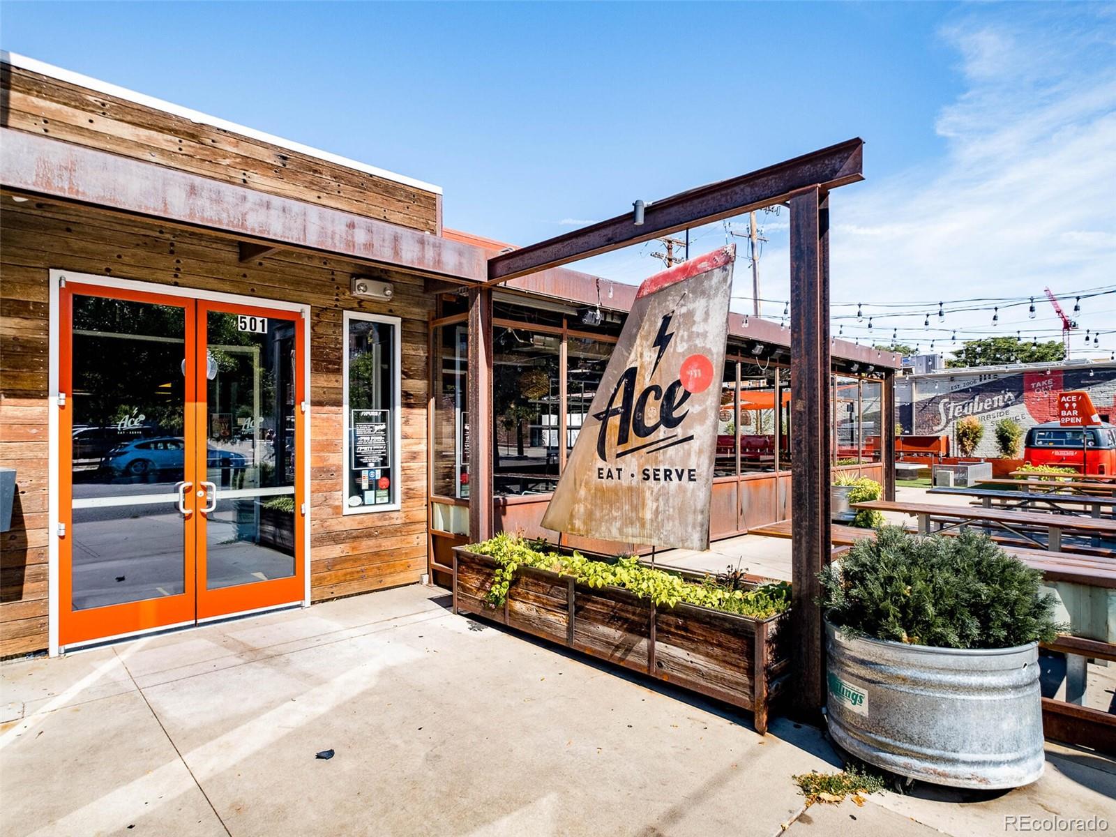 1631 N Emerson Street Unit: 319