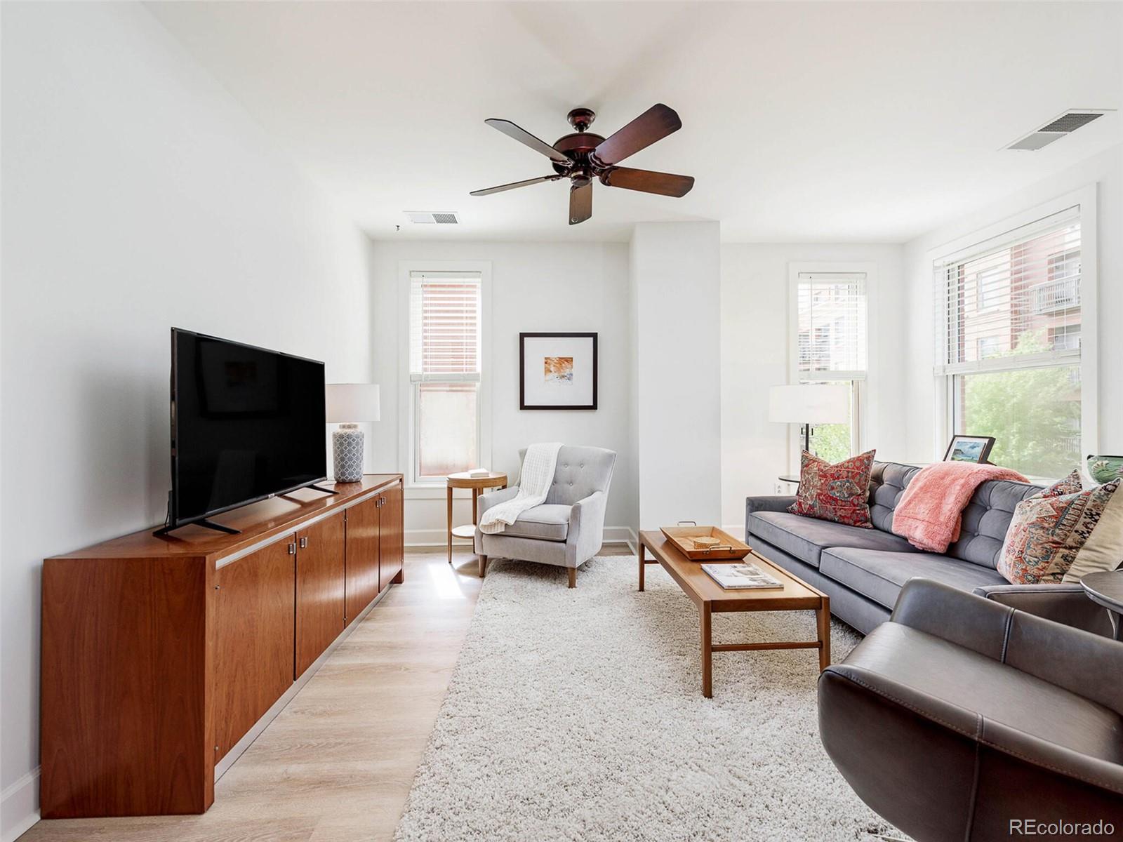 1631 N Emerson Street Unit: 319