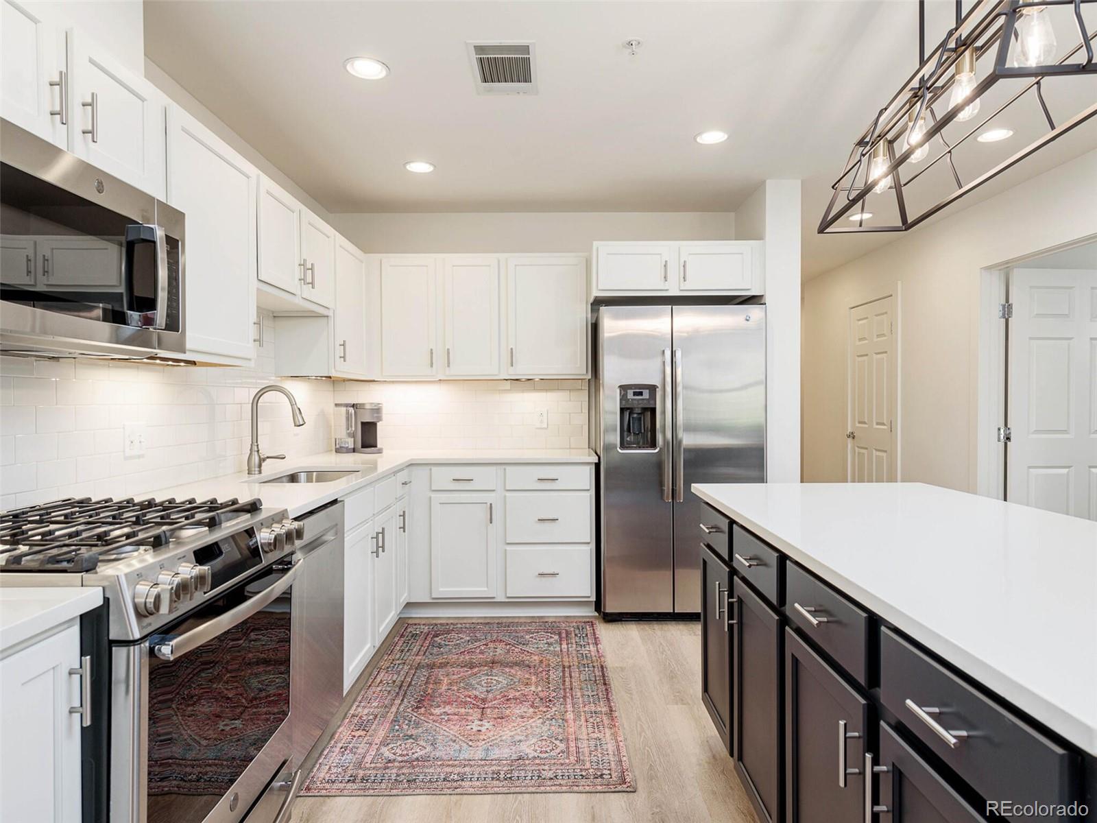 1631 N Emerson Street Unit: 319