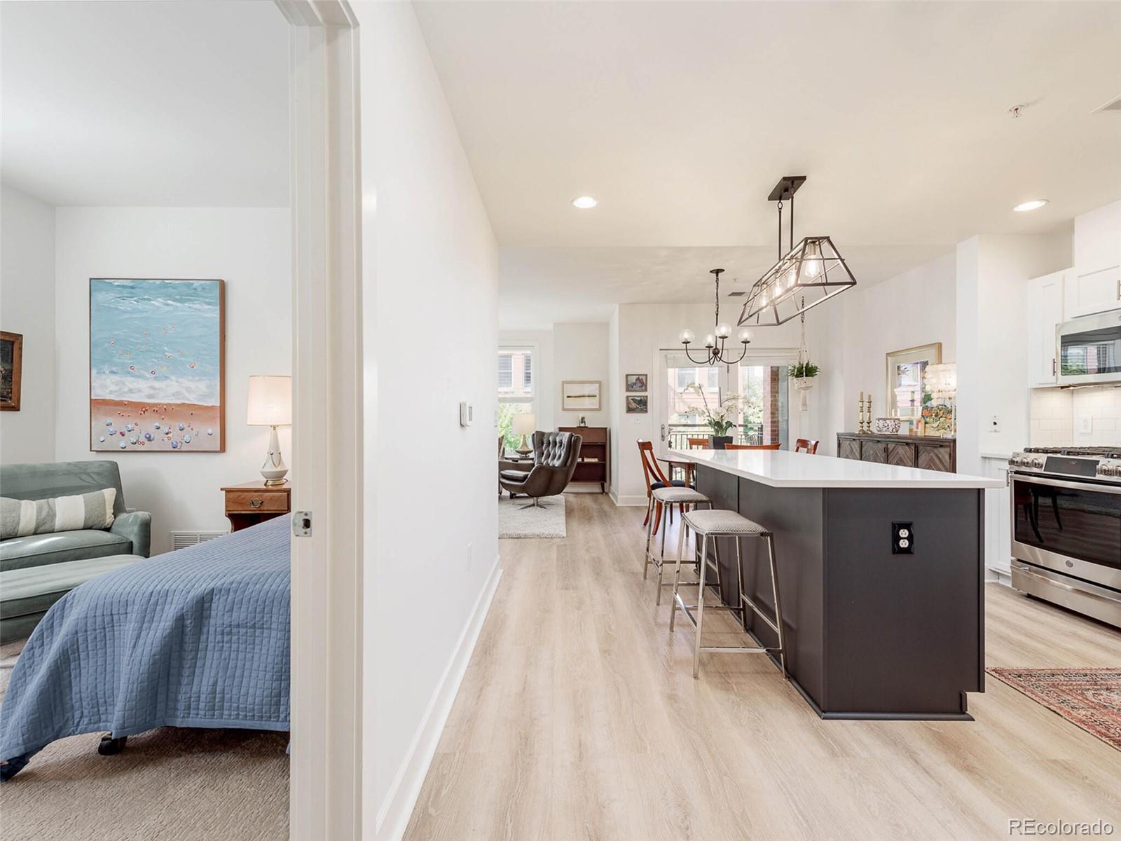1631 N Emerson Street Unit: 319