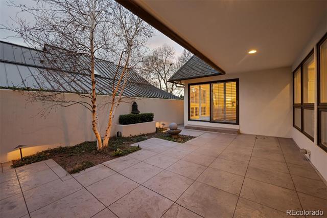 390 Saint Paul Street