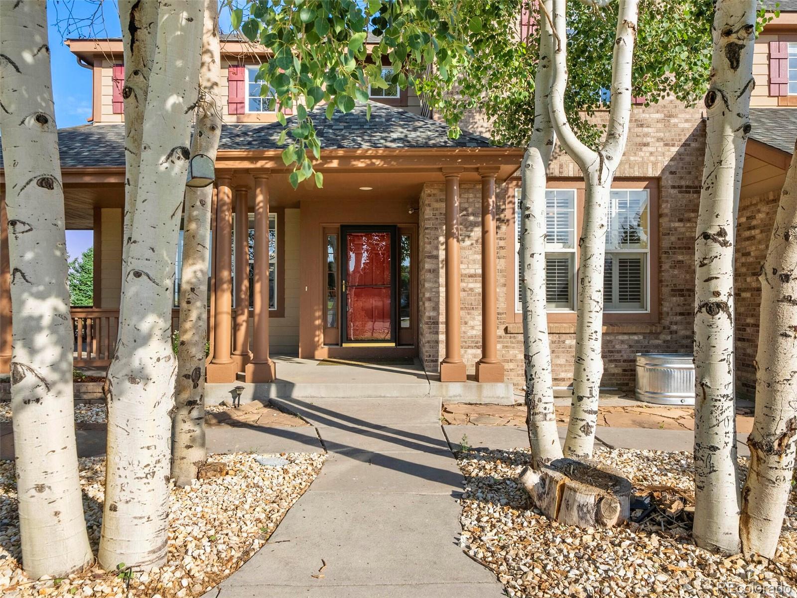 365 Antelope Drive W