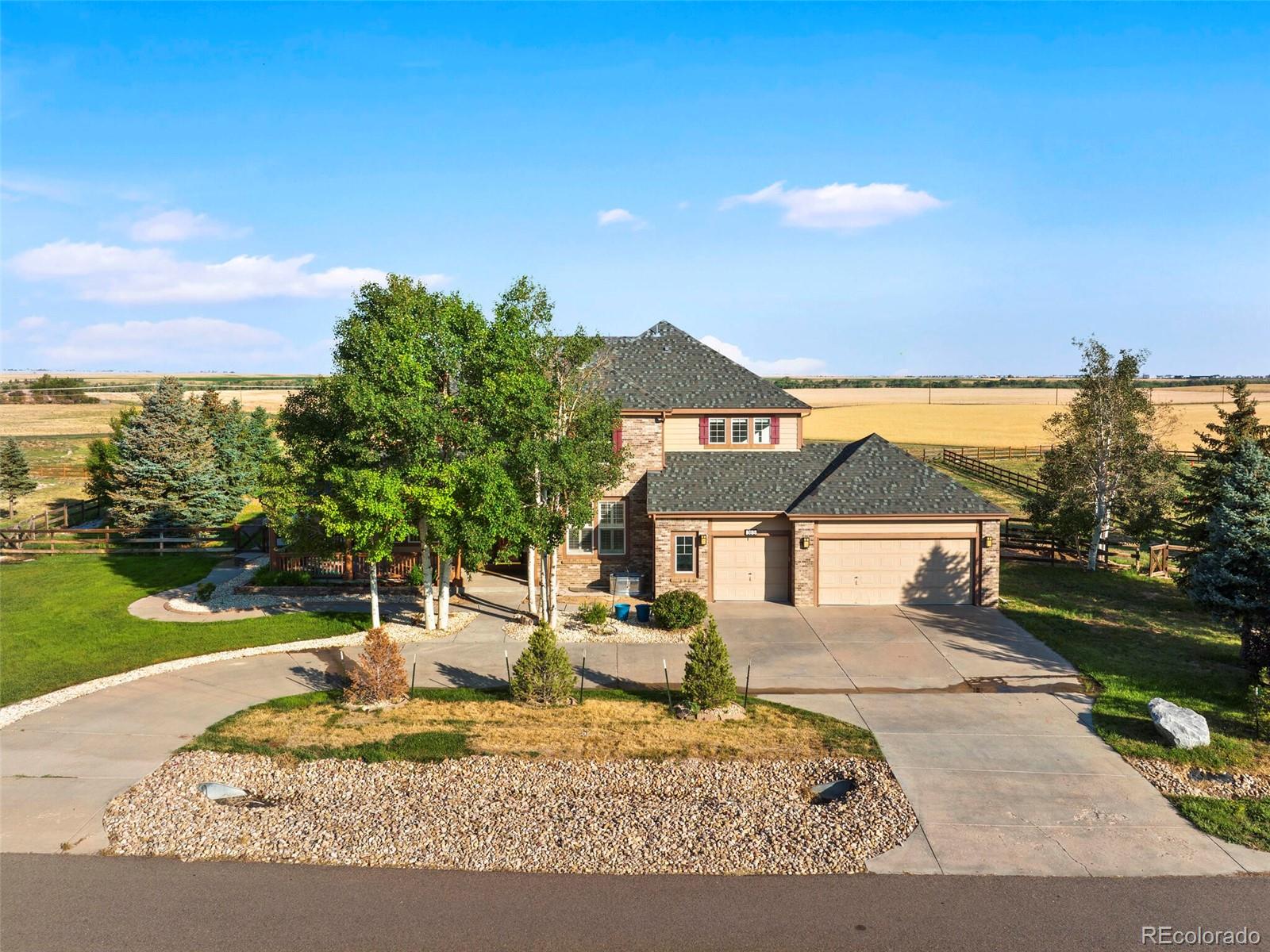 365 Antelope Drive W