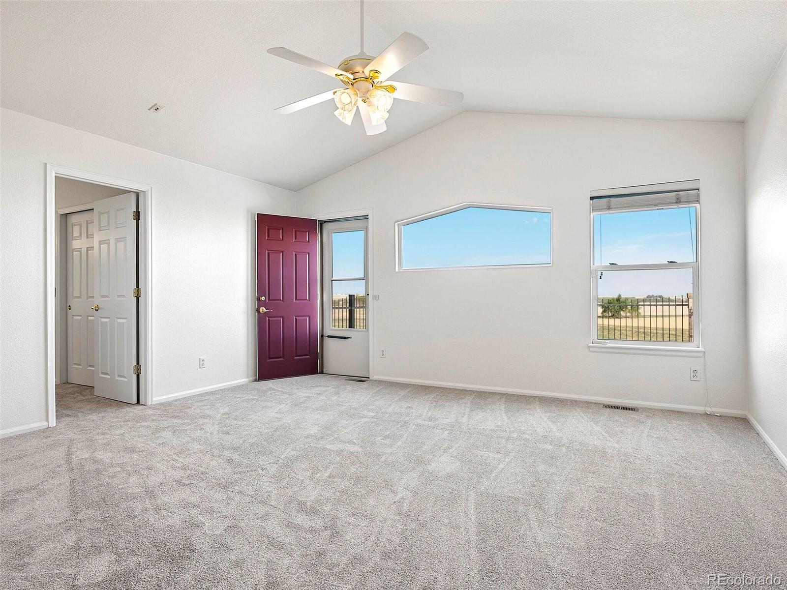 365 Antelope Drive W
