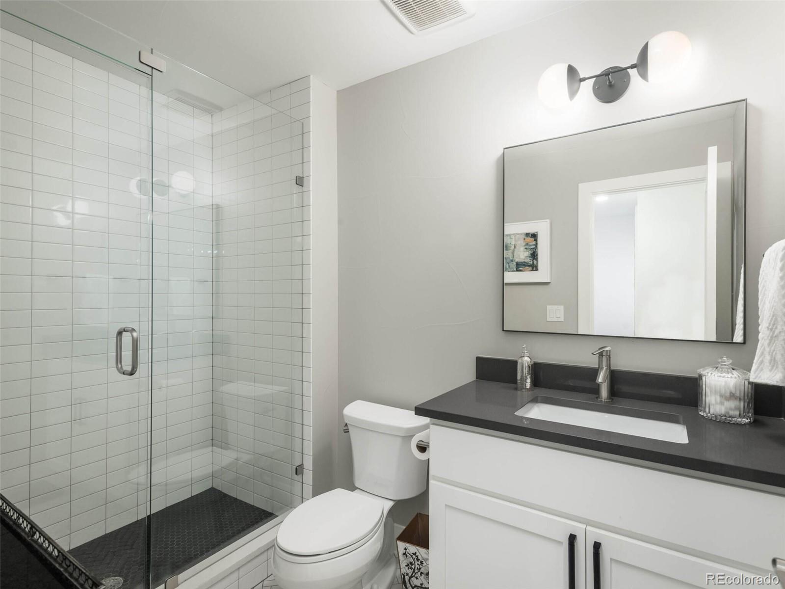 4697 W 50th Place
