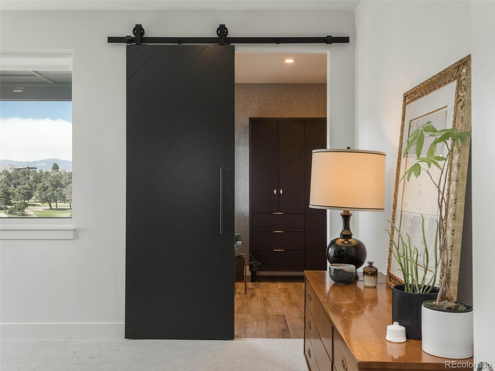 4697 W 50th Place