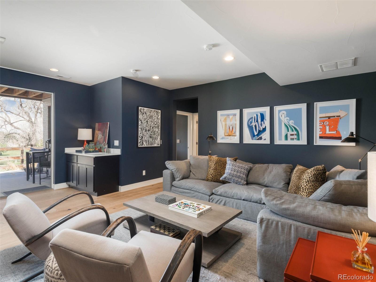 4697 W 50th Place