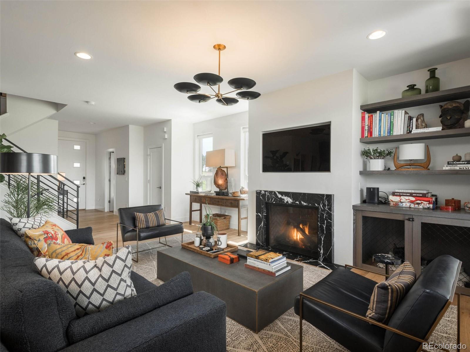 4697 W 50th Place