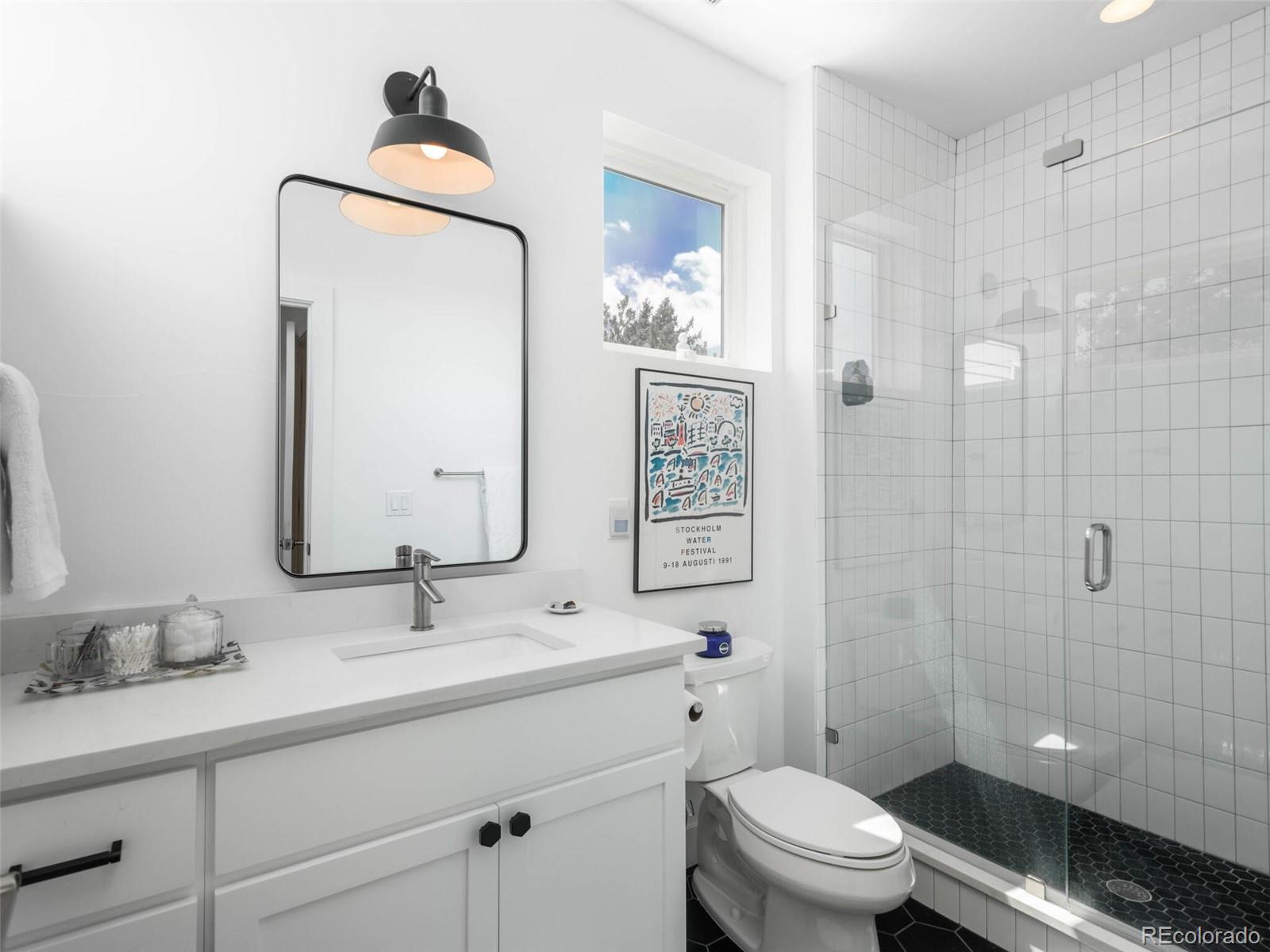 4697 W 50th Place