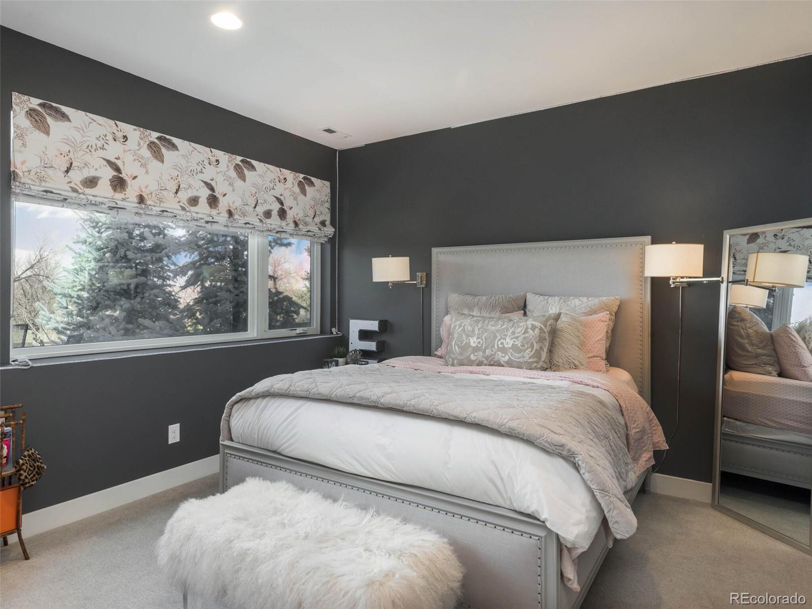 4697 W 50th Place