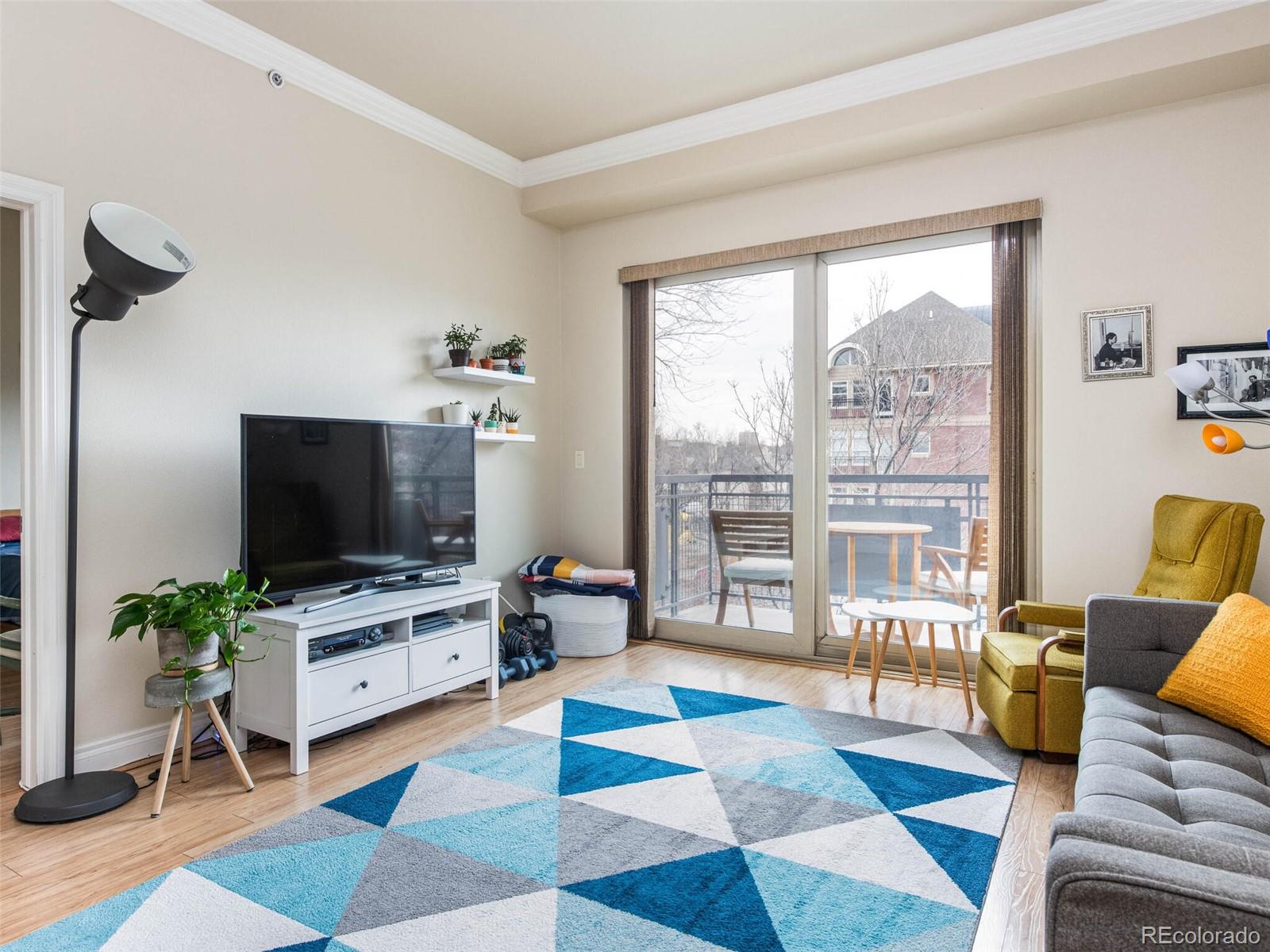 1700 N Emerson Street Unit: 405