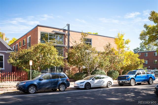 1032 N Clarkson Street Unit: 104