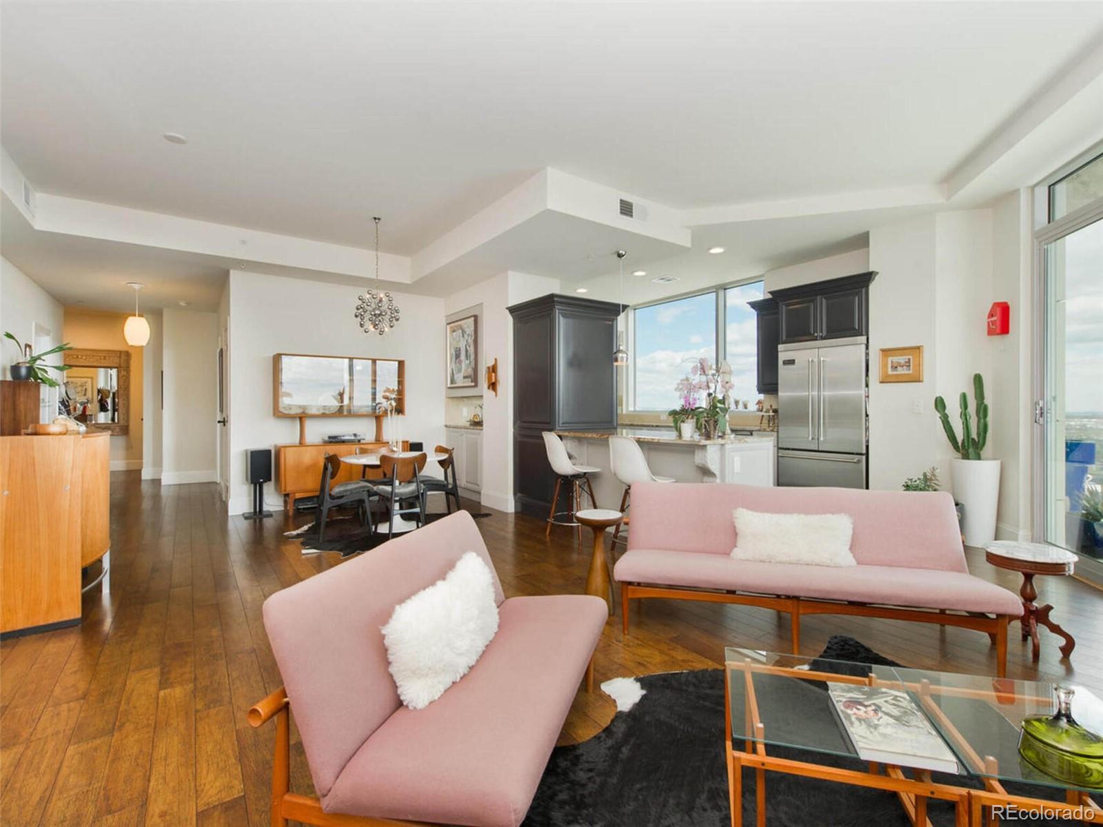 2001 Lincoln Street Unit: 2822