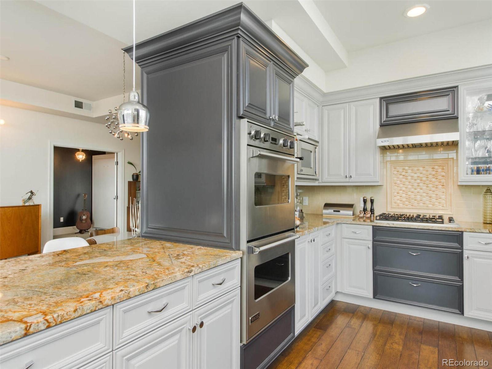 2001 Lincoln Street Unit: 2822