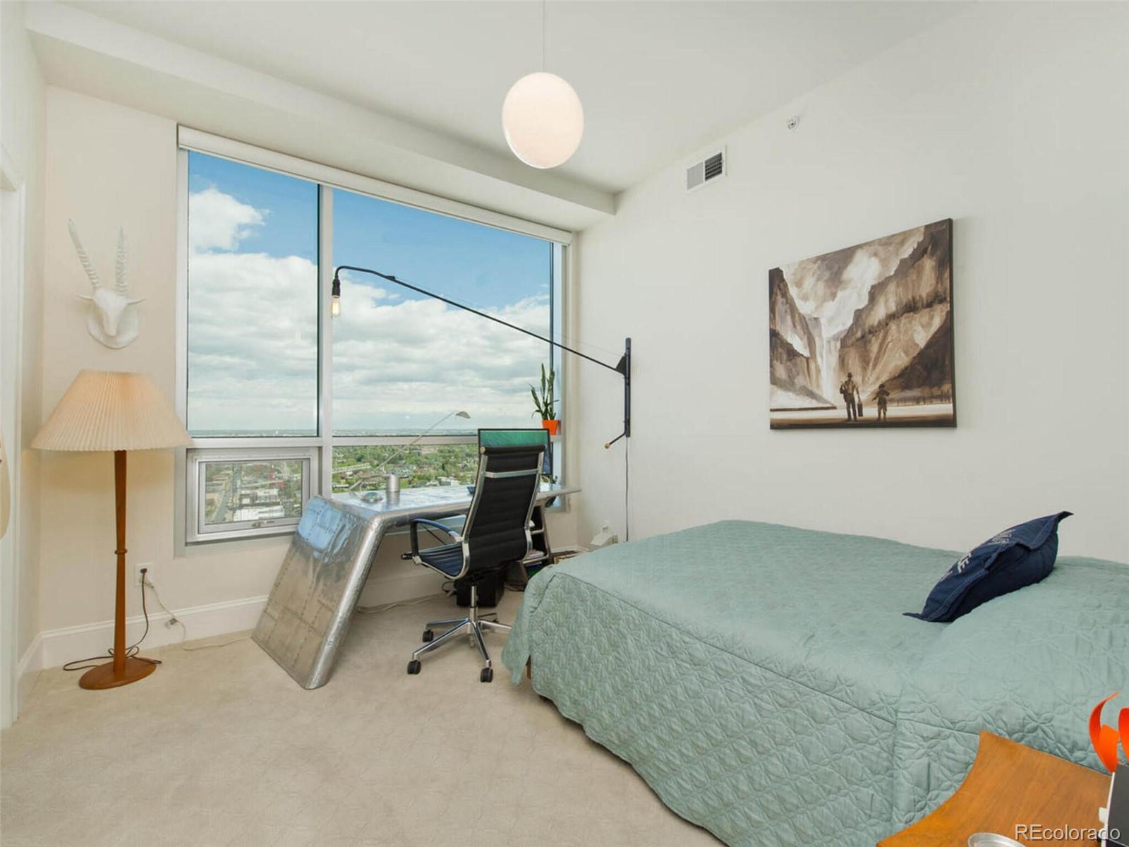 2001 Lincoln Street Unit: 2822