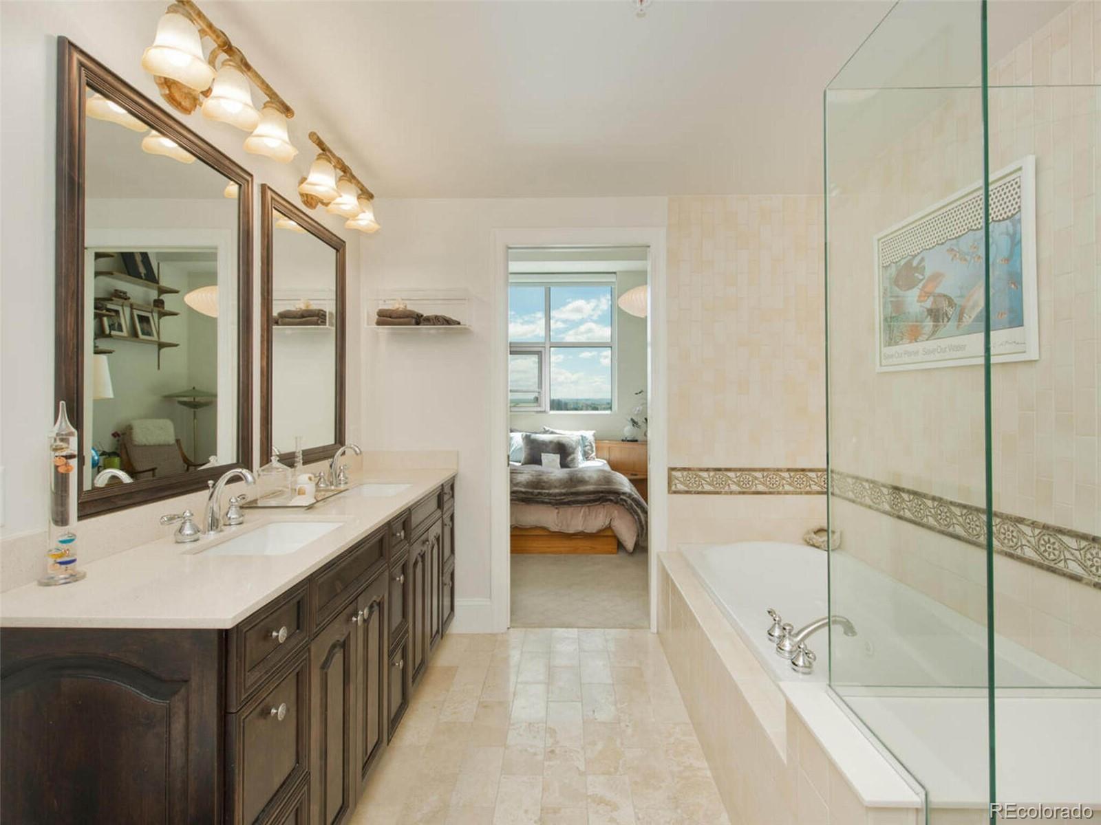 2001 Lincoln Street Unit: 2822