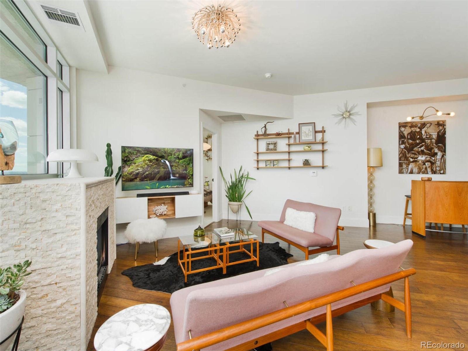 2001 Lincoln Street Unit: 2822