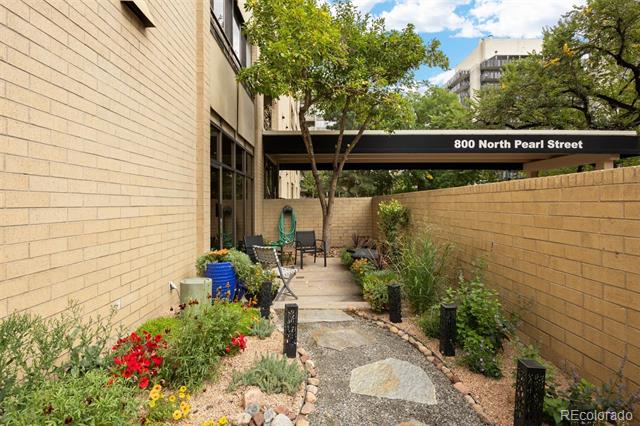 800 N Pearl Street Unit: 206