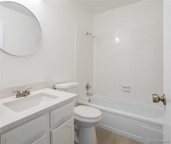 7900 W Layton Avenue Unit: 805