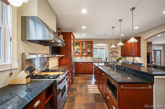 1055 Divide View Drive