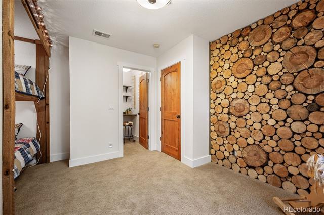 1055 Divide View Drive