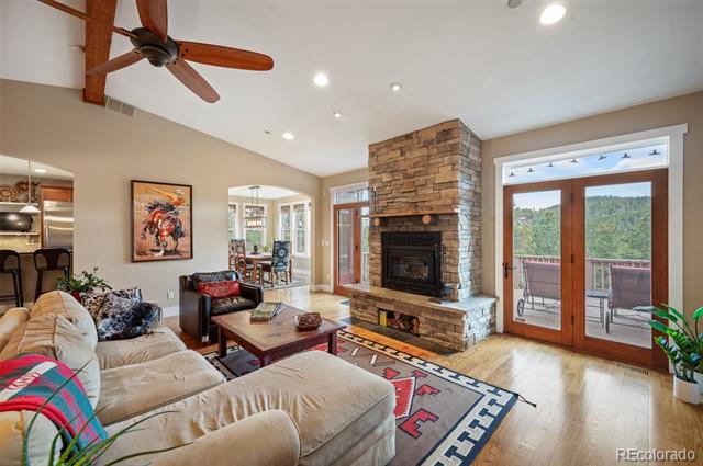 1055 Divide View Drive