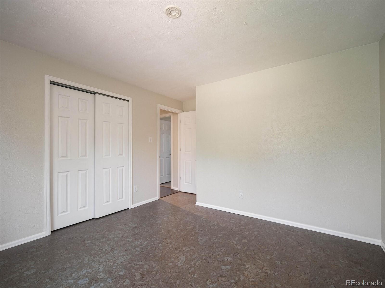 10996 Fenton Circle
