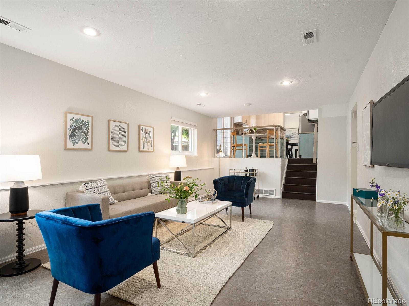 10996 Fenton Circle