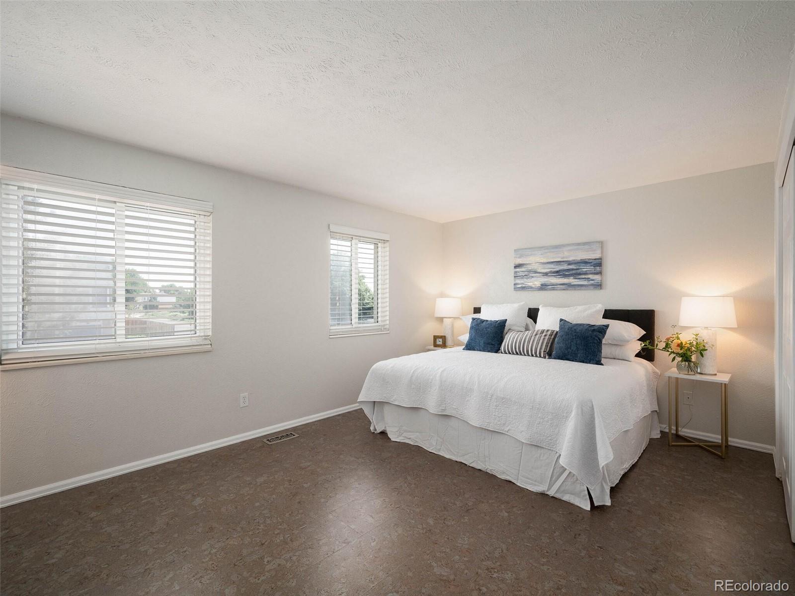 10996 Fenton Circle