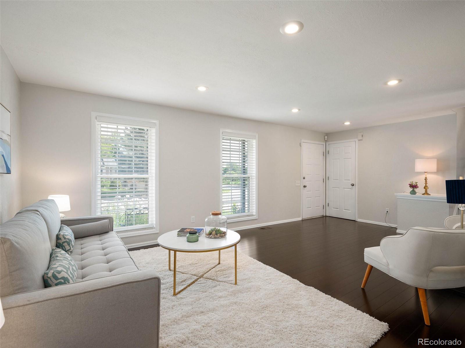 10996 Fenton Circle