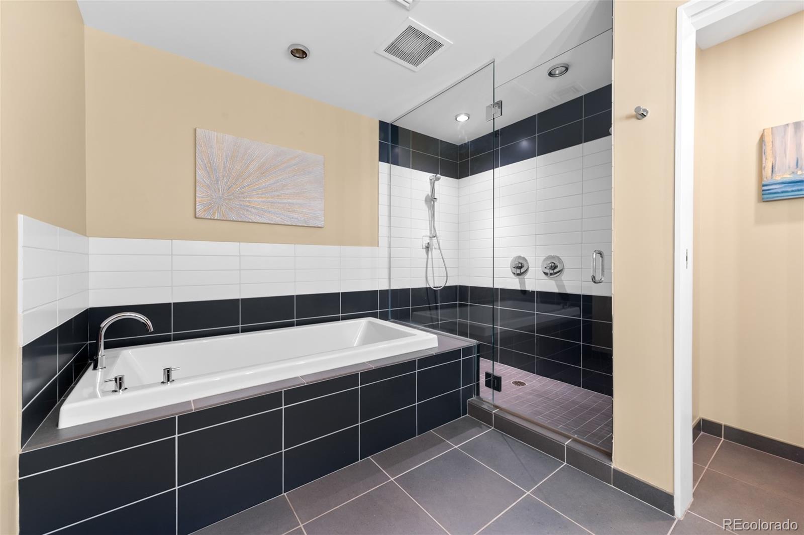 1690 Bassett Street Unit: 1