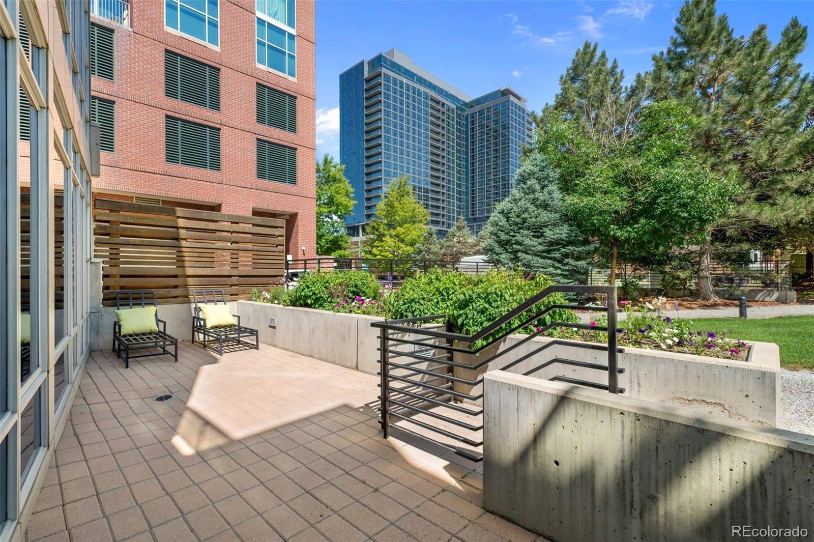 1690 Bassett Street Unit: 1