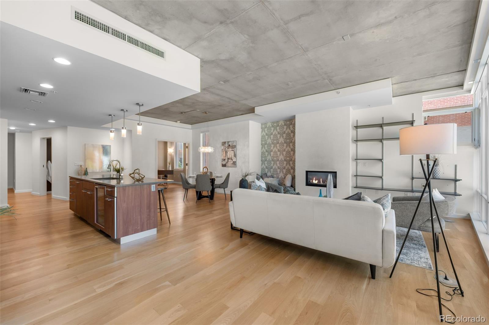 1690 Bassett Street Unit: 1