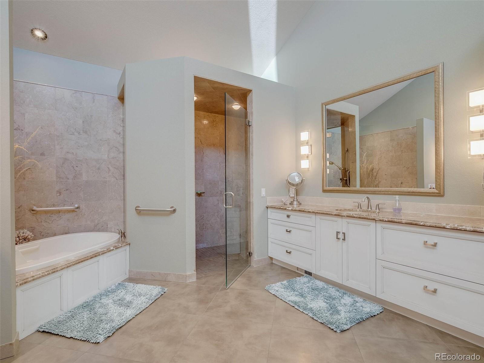 400 S Steele Street Unit: 12