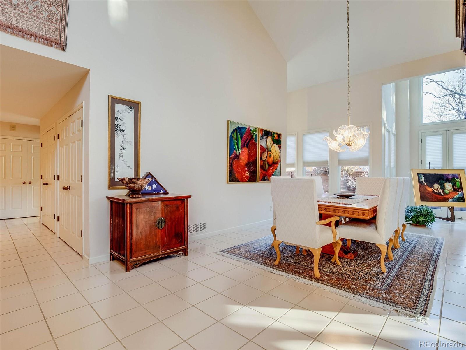 400 S Steele Street Unit: 12